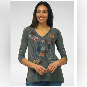 NWT CAITE Embroidered V‑Neck Floral Tunic Size Small